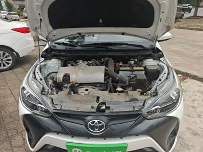 Toyota Yaris L