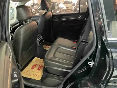 Roewe RX8