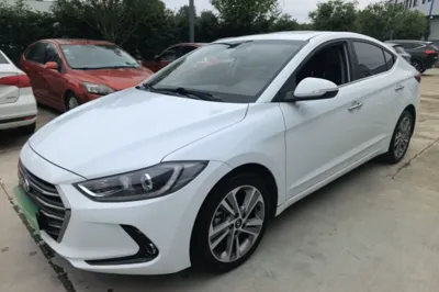 Hyundai Elantra (6th Generation
