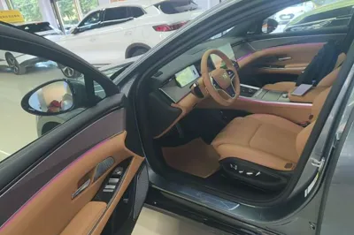 BYD Han L