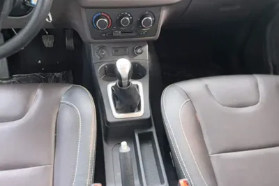 Dongfeng Fengon 330