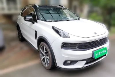 Lynk & Co 01
