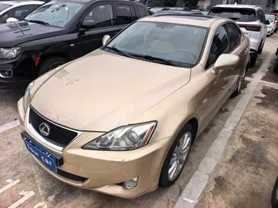 Lexus IS