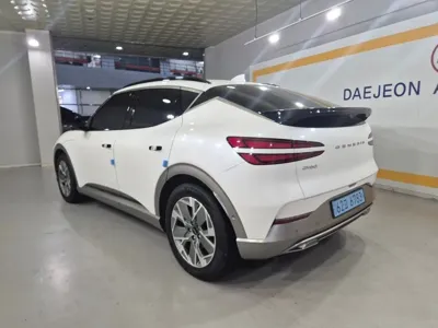 Genesis GV60