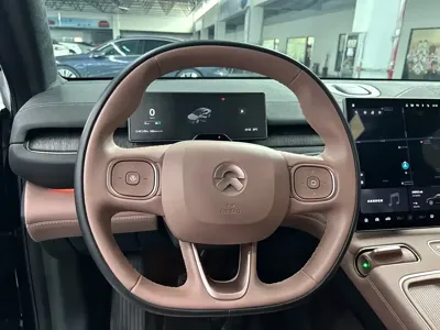 Nio EC6
