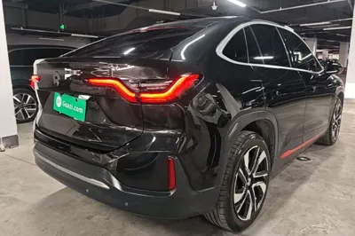 Nio EC6