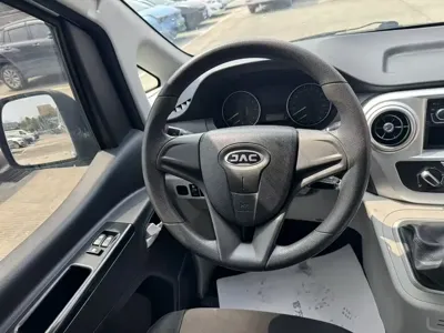 JAC Refine Refine M3