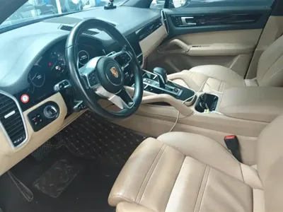 Porsche Cayenne Hybrid