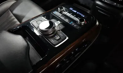 Genesis EQ900
