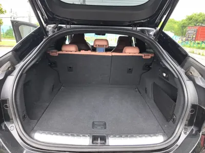 Nio EC6
