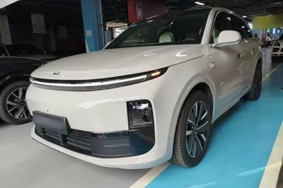 Li Auto L6