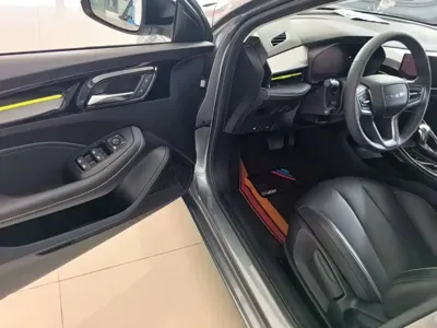 Roewe i5