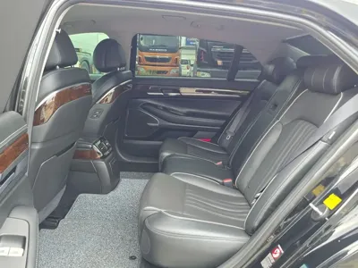 Genesis EQ900