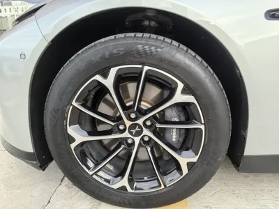 Xpeng P7