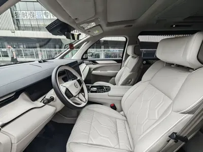 Volvo EM90