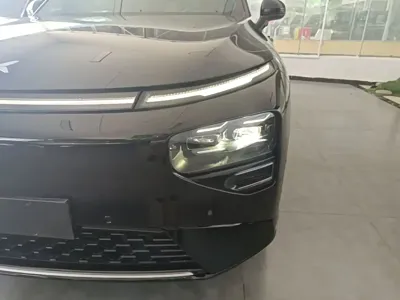 Xpeng G9