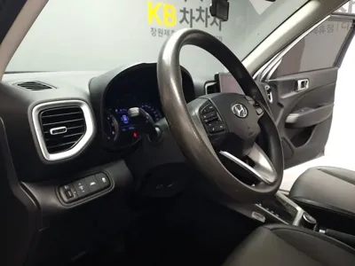 Hyundai Venue