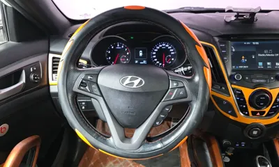 Hyundai Veloster