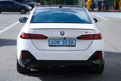 BMW i5