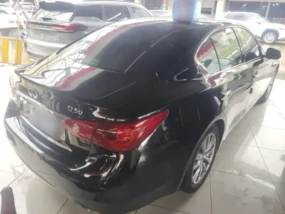 Infiniti Q50L