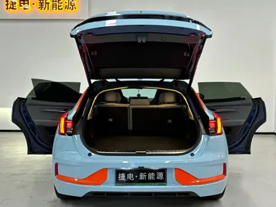 Zeekr 001