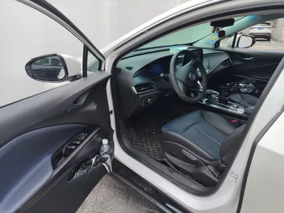 Buick Velite 6