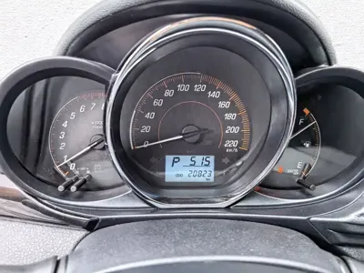 Toyota Yaris L