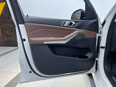 BMW X5 (Import)