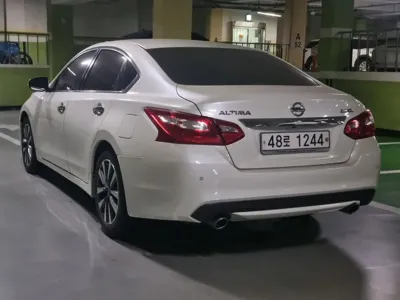 Nissan Altima