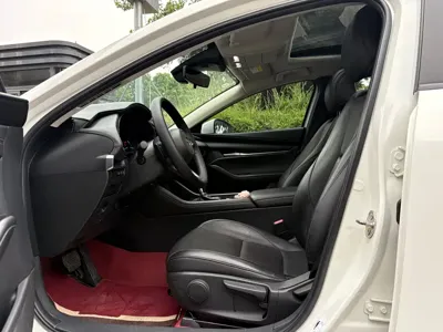 Mazda 3 Axela