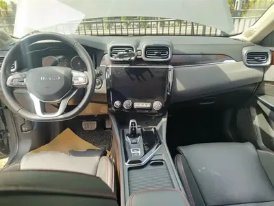 Lynk & Co 02
