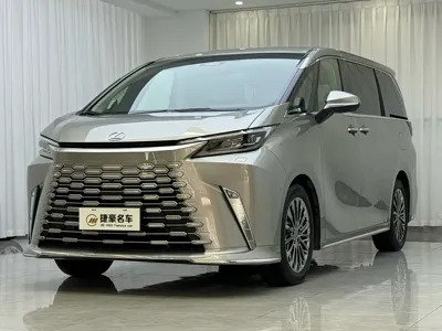 Lexus LM
