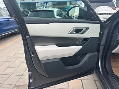 Land Rover Velar
