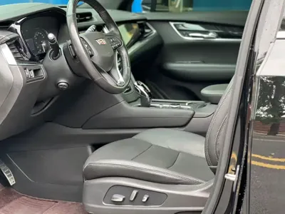 Cadillac XT6