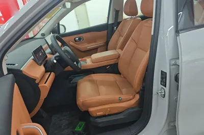 Leapmotor C10