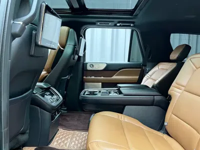 Lincoln Navigator