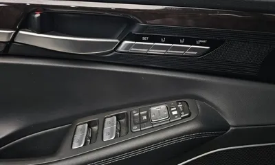 Genesis EQ900