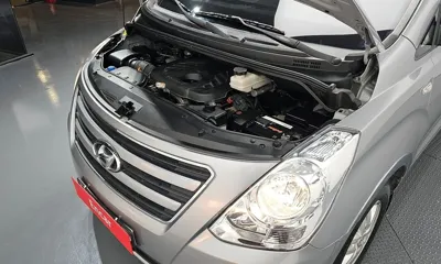 Hyundai Starex