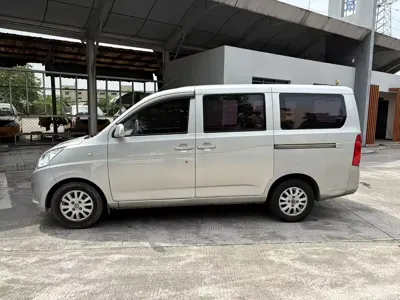 Wuling Rongguang V