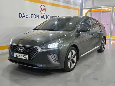 Hyundai Ioniq