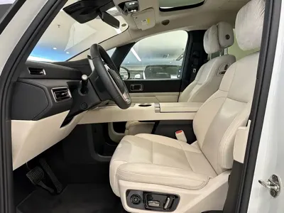 Li Auto Li MEGA