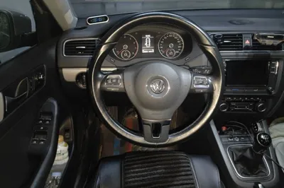 Volkswagen Sagitar
