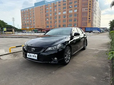 Toyota Reiz