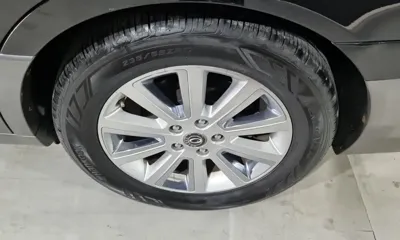 Kia Opirus