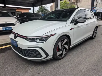 Volkswagen Golf GTI