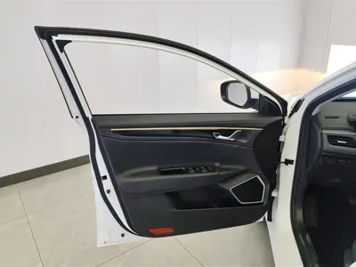 Geely Emgrand GL