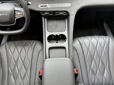 Roewe D7