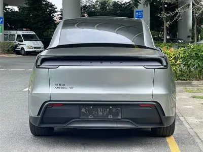 Tesla Model Y L
