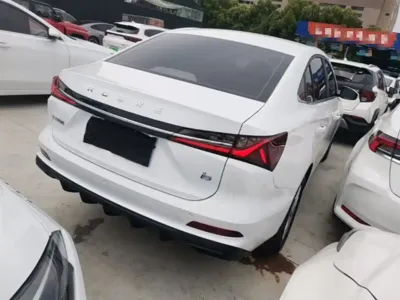 Roewe i5