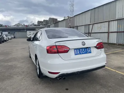 Volkswagen Sagitar